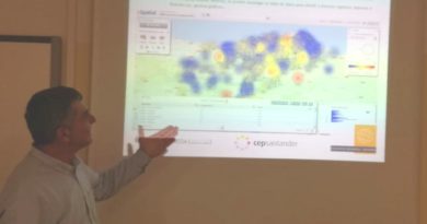 Herramientas didácticas de la Geografía Javier Cabeza Llanes docente en el curso "Herramientas didácticas de la Geografía"