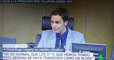 Jonathan Gómez recibe el diploma al mérito de la "Sostenibilidad medioambiental"